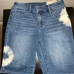 Chico’s So Slimming Girlfriend Tie Dye Shorts